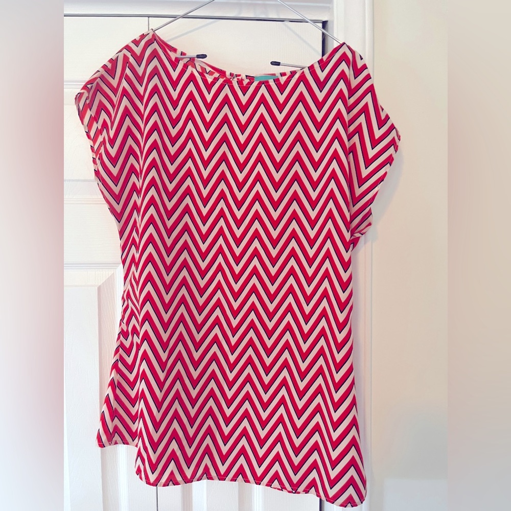 Red, White, Black Chevron Dave Blouse